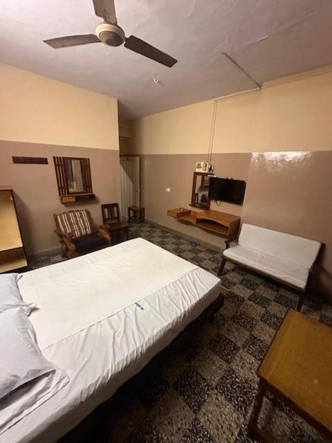 Sri Krishna Residency Hotell Vellore Eksteriør bilde