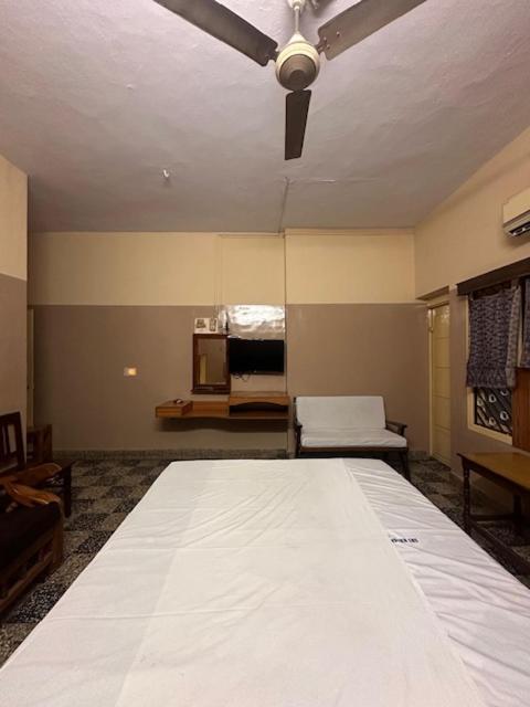 Sri Krishna Residency Hotell Vellore Eksteriør bilde